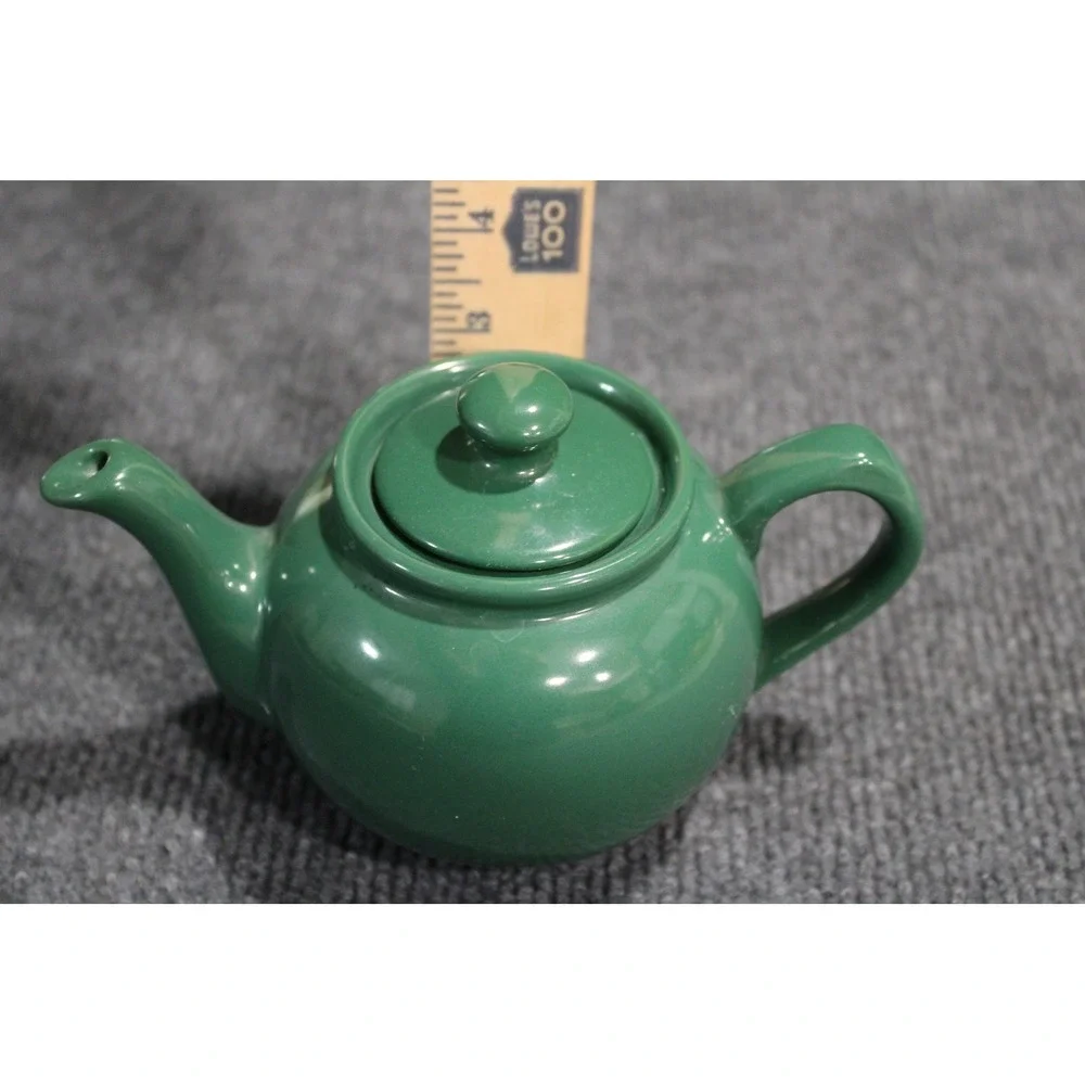 Green Ceramic Small Teapot with Lid Glazed Traditional Round Tea Pot 6.5in Wide